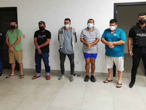 Capturan a siete integrantes de supuesta banda dedicaba al asalto de establecimientos comerciales y financieros de Portoviejo; uno de los detenidos se fugó de La Roca en el 2013