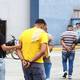 Por cuarta vez, la Policía detiene a adolescente de 17 años que amenaza y dispara en contra de locales comerciales en el noroeste de Guayaquil