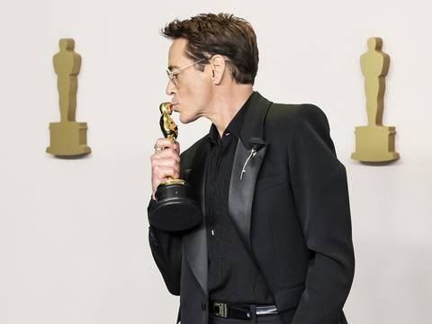 Robert Downey Jr. conmueve en los Óscar 2024, donde  ganó como mejor actor de reparto