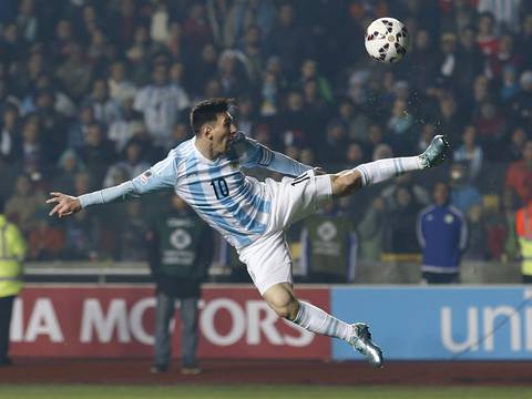 Lionel Messi: No miro los contratos que firmo 