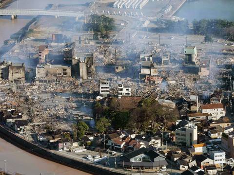 Al menos 48 personas han muerto en el terremoto de magnitud 7,6 en Japón; siguen las operaciones de búsqueda y rescate