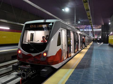 El Metro de Quito inició la etapa de pruebas
