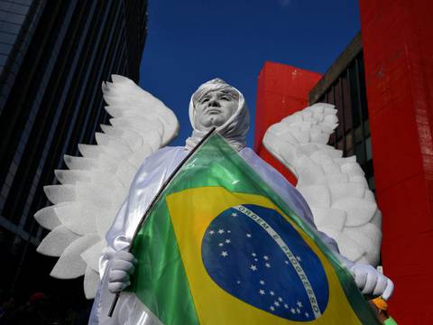 Sector de brasileños votará por ‘mal menor’