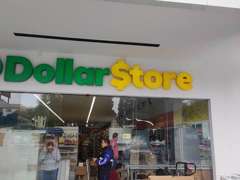 Corporación Favorita inaugura su primer Dollar Store en Quito con productos que cuestan menos de $ 5 