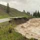 Fuertes inundaciones mantienen cerrado el Parque Nacional de Yellowstone, en Estados Unidos