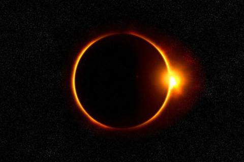 Un eclipse solar parcial y la lluvia de Oriónidas destacan entre los eventos astronómicos de octubre