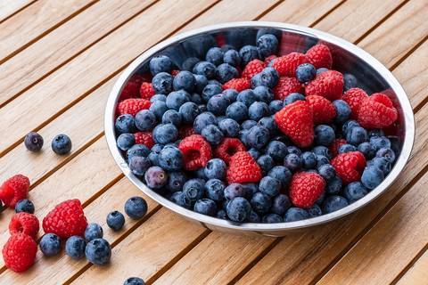 Esta fruta es considerada un superalimento y esta es la manera de incluirla en tu dieta