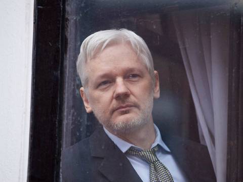  Julian Assange dice mantener oferta de extradición a EE.UU.