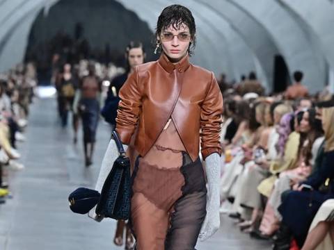 El cuero de Fendi y el ‘denim’ de Diesel desfilan en la Semana de la Moda en Milán