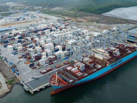 Posorja ahora mueve 26 % de carga de banano, exportación desde ese puerto creció 117 % en enero por traslado de operación de Maersk