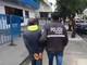 Capturan a sujeto que robaba a autos que circulaban por el centro de Quito