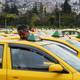 Regularización de taxis en Quito: 500 unidades reciben adhesivos de identificación 