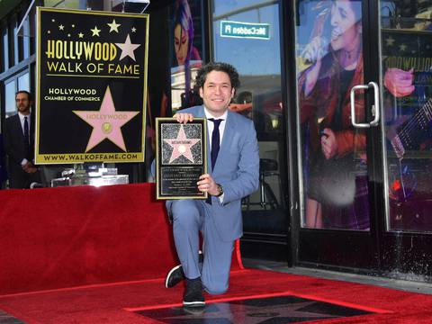 Gustavo Dudamel con estrella en el Paseo de la Fama de Hollywood