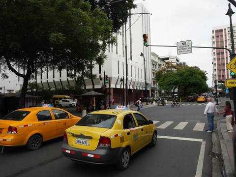 ¿Cuál es la justificación histórica para crear la calle República de Guayaquil? Este es el informe que se preparó para el concejo