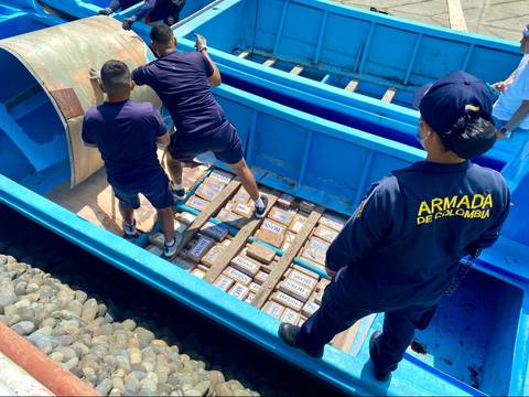 Ecuatoriano detenido con drogas frente a costas de Colombia; el cargamento está valorado en más de 60 millones de dólares