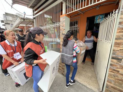 Elecciones 2023: la jornada del voto en casa en Guayas se desarrolló con normalidad