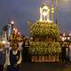 Calles se iluminaron con la fe en el Corpus Christi