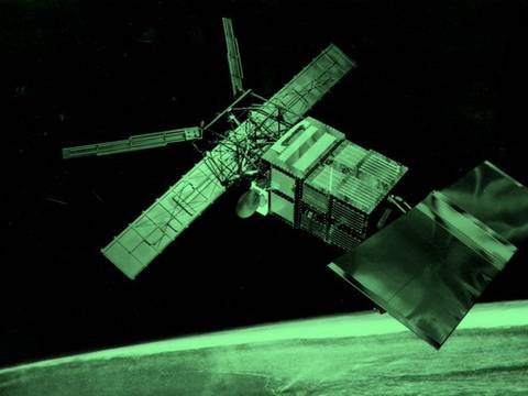 ESA vigila la caída de un satélite que podría estrellarse contra la Tierra este mes y los expertos aún no saben dónde aterrizará
