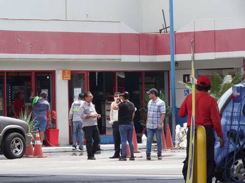Con artefacto explosivo roban en cajero automático de gasolinera del sur de Guayaquil