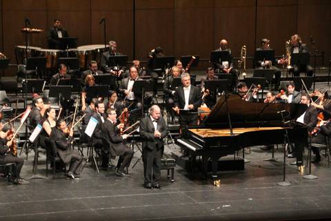 La música clásica hizo historia en el Teatro Sánchez Aguilar; así fue la especial presentación de la Orquesta Sinfónica y la Orquesta Filarmónica  de Guayaquil