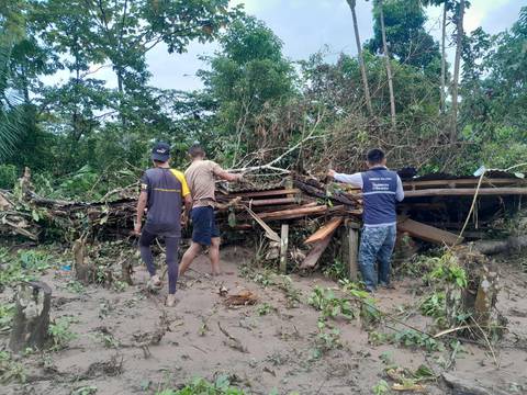 Casas y sembríos fueron arrastrados por desbordamiento de río en Pastaza