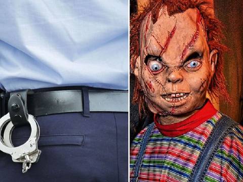 Detienen a un muñeco Chucky: su dueño le amarraba un cuchillo en una mano para ir a pedir dinero y la figura diabólica resultó esposada