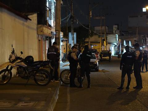 Dos personas fueron baleadas en la avenida Francisco de Orellana, norte de Guayaquil 