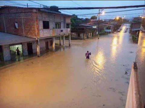 Aumentan a tres los recintos electorales inhabilitados por creciente de río en Flavio Alfaro 