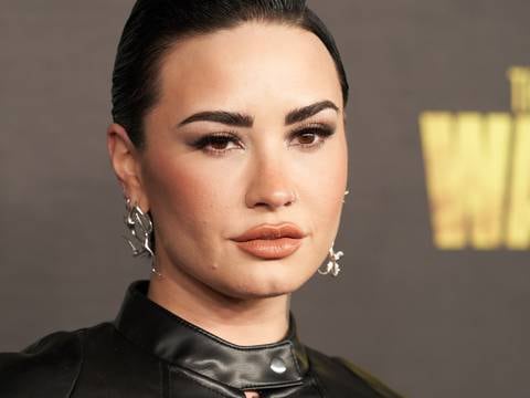 Demi Lovato revela que sufre de una discapacidad visual y auditiva  tras la sobredosis que sufrió hace cinco años:  Tengo puntos ciegos en mi visión 