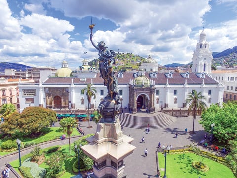 10 lugares imperdibles de Quito para tus próximas vacaciones