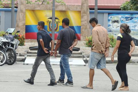 Labor de Fuerza Contra la Extorsión ha permitido la liberación de 26 personas en 117 allanamientos en Ecuador 