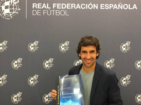 Raúl González Blanco tomará las riendas del Real Madrid Castilla