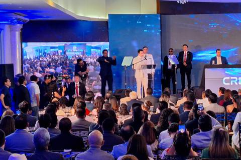 Presidente Daniel Noboa inaugura programa de parques inclusivos en el marco de festejos por fundación de Portoviejo 