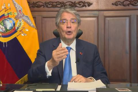 Habrá relevos en cuatro ministerios en Ecuador