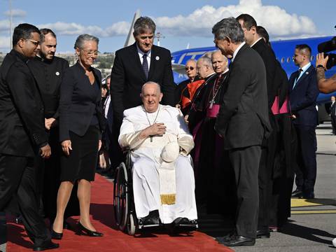 Desde Marsella, el papa Francisco llama a socorrer a los que cruzan el mar hacia Europa como un “deber de la humanidad” 