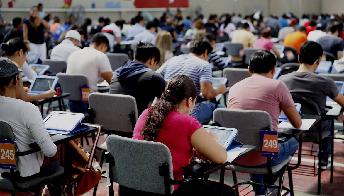 ¿Cuáles son las carreras universitarias mejor pagadas en Ecuador? Estudio reciente revela sueldos de hasta $ 5.000 mensuales por oficio en el sector privado