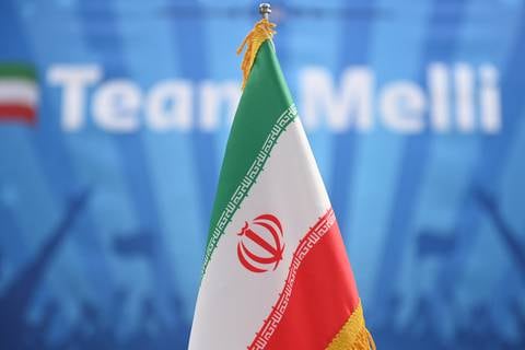 Irán pide a FIFA sancionar a Estados Unidos por modificar su bandera nacional