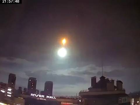 La alarma antiaérea se prendió en Kiev por objetivo brillante en el cielo que resultó ser un satélite de la NASA en caída libre