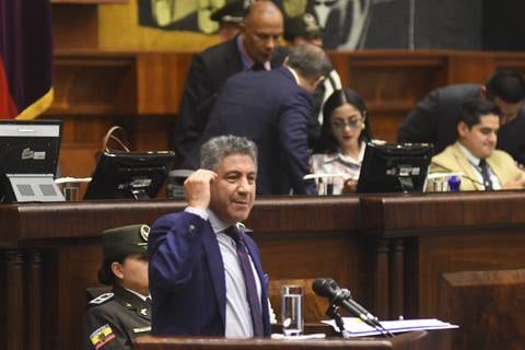 Por falta de votos Asamblea Nacional suspende juicio político a Fausto Murillo, vocal de la Judicatura 