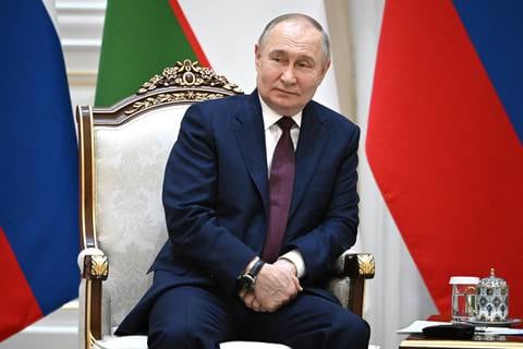 A Vladimir Putin se le habría acabado la paciencia y por eso hizo cambios en el Ministerio de Defensa