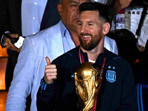 ‘Un saludo a Messi, yo sí pude ganar a Arabia Saudita’, el mensaje de piloto argentino ganador en el Rally Dakar