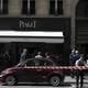 Ladrones se llevan más de 10 millones de dólares en joyas tras robo a mano armada de la joyería Piaget en el centro de París