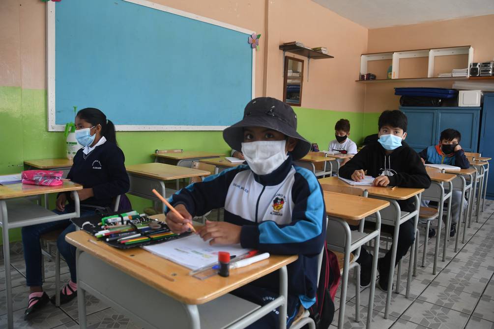 COE suspende regreso a clases presenciales para alumnos que debían entrar en diciembre y enero ante amenaza de la variante ómicron | Ecuador | Noticias | El Universo