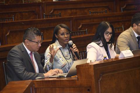 ‘Estoy preparada para cuando llegue el momento de enfrentar el juicio político’, asegura fiscal Diana Salazar