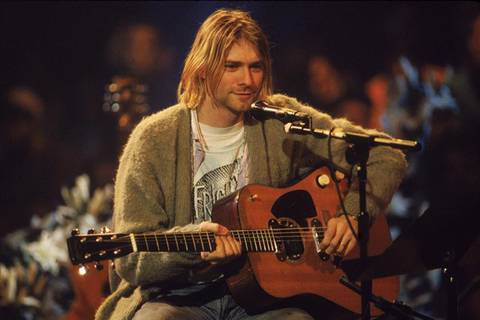 Una guitarra destrozada por Kurt Cobain es subastada en 600 mil dólares