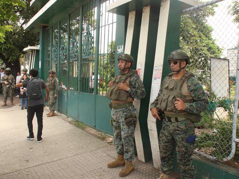 En menos de dos meses del año escolar en la Costa, 222 estudiantes de la Zona 8 pidieron cambio de plantel por amenazas o inseguridad  