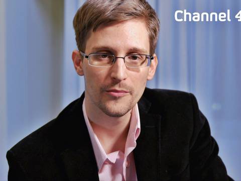 Edward Snowden dice que arresto de Assange es un atentado contra la libertad de prensa