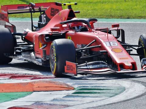 En unas calificaciones 'surrealistas', Leclerc, de Ferrari, logra la pole en el Gran Premio de Italia 