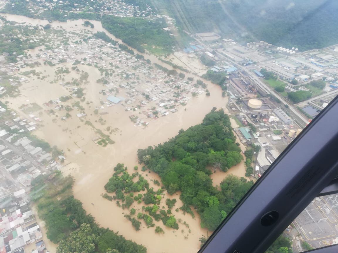 Las imágenes de las inundaciones que afectan a cuatro cantones de Esmeraldas