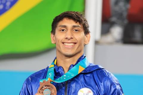 Ecuador acumala 11 bronce en Santiago 2023 con victoria del judoca Juan Pablo Ayala